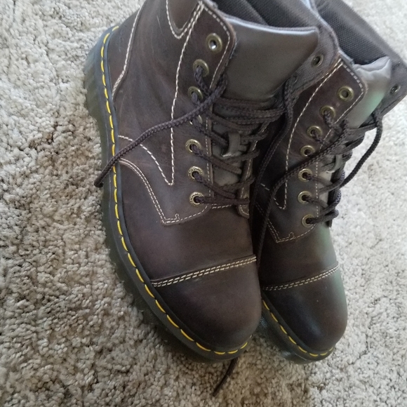 Dr. Martens - Picture 2 of 3